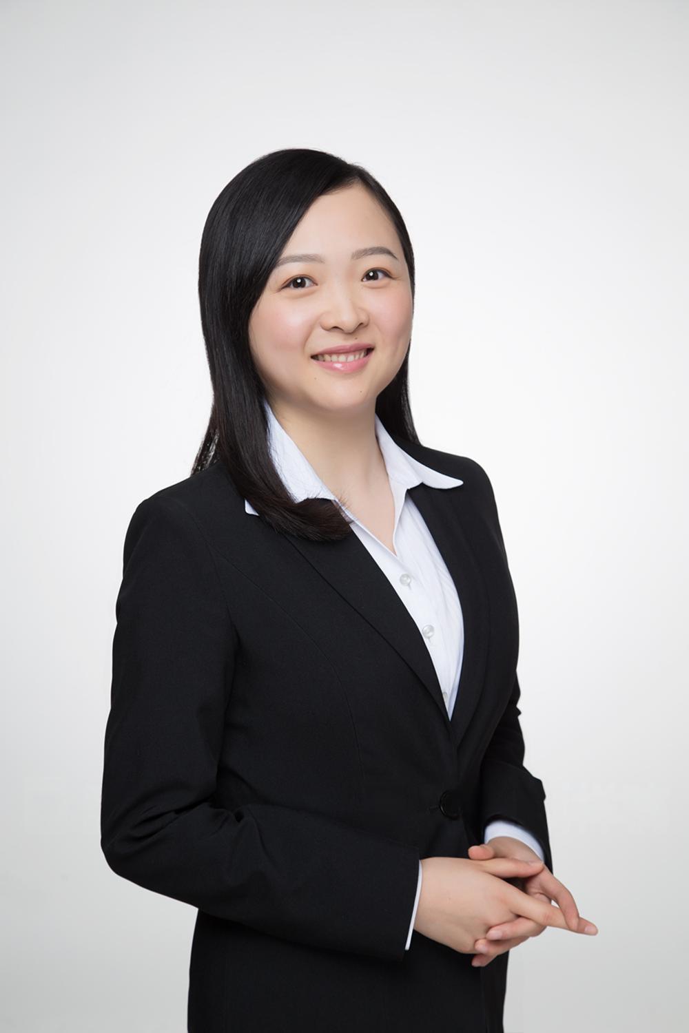 Kelly Huang 职业照片